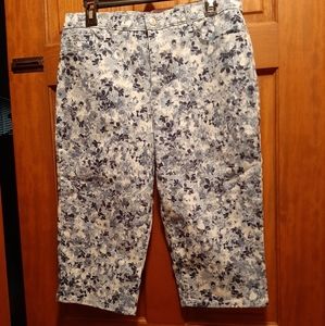 Gloria Vanderbilt Capri Size 10